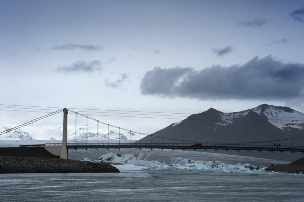Marianne dams - landscape - iceland bridge